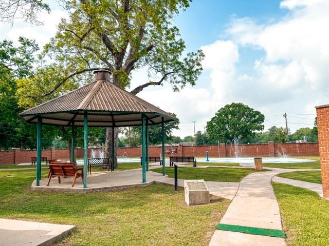 splash pad gazebo